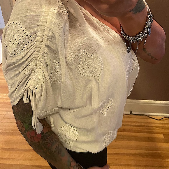 Boho Embroidered Blouse - Picture 2 of 16